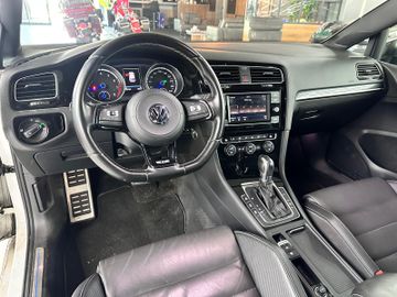 Volkswagen Golf - 12