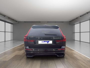 Volvo XC60 Plus Black Edition AWD