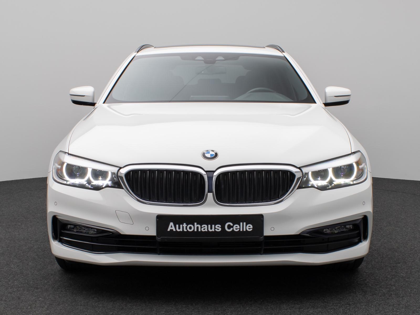 BMW 520d xD Tour Sport Line Pano H/K Exklusiv Paket