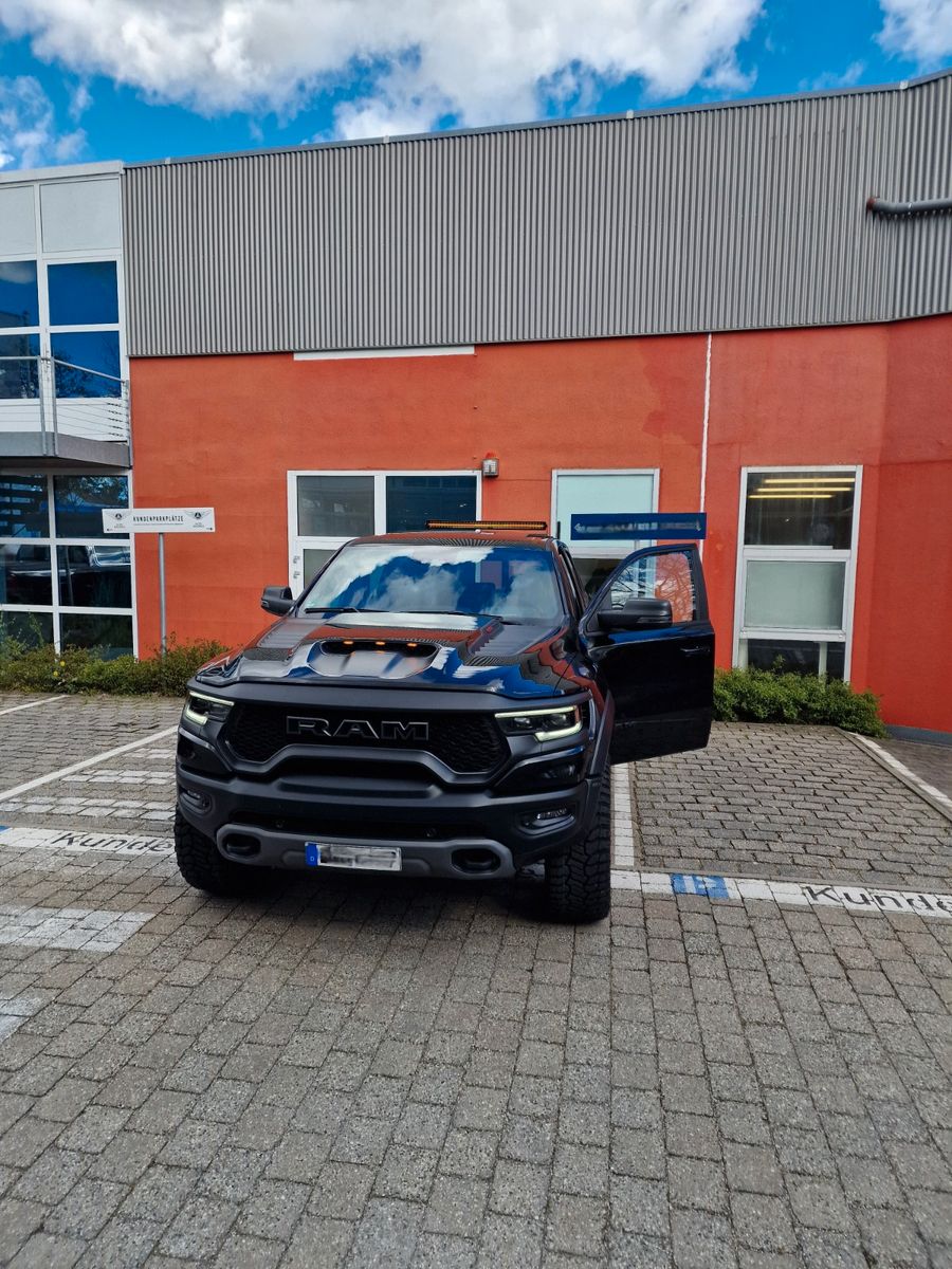 Fahrzeugabbildung Dodge RAM 1500 TRX 6.2 V8 *KOMPR."V-Max"24 Zoll*Bügel
