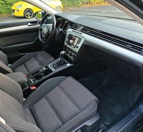 Volkswagen Passat Variant - 12