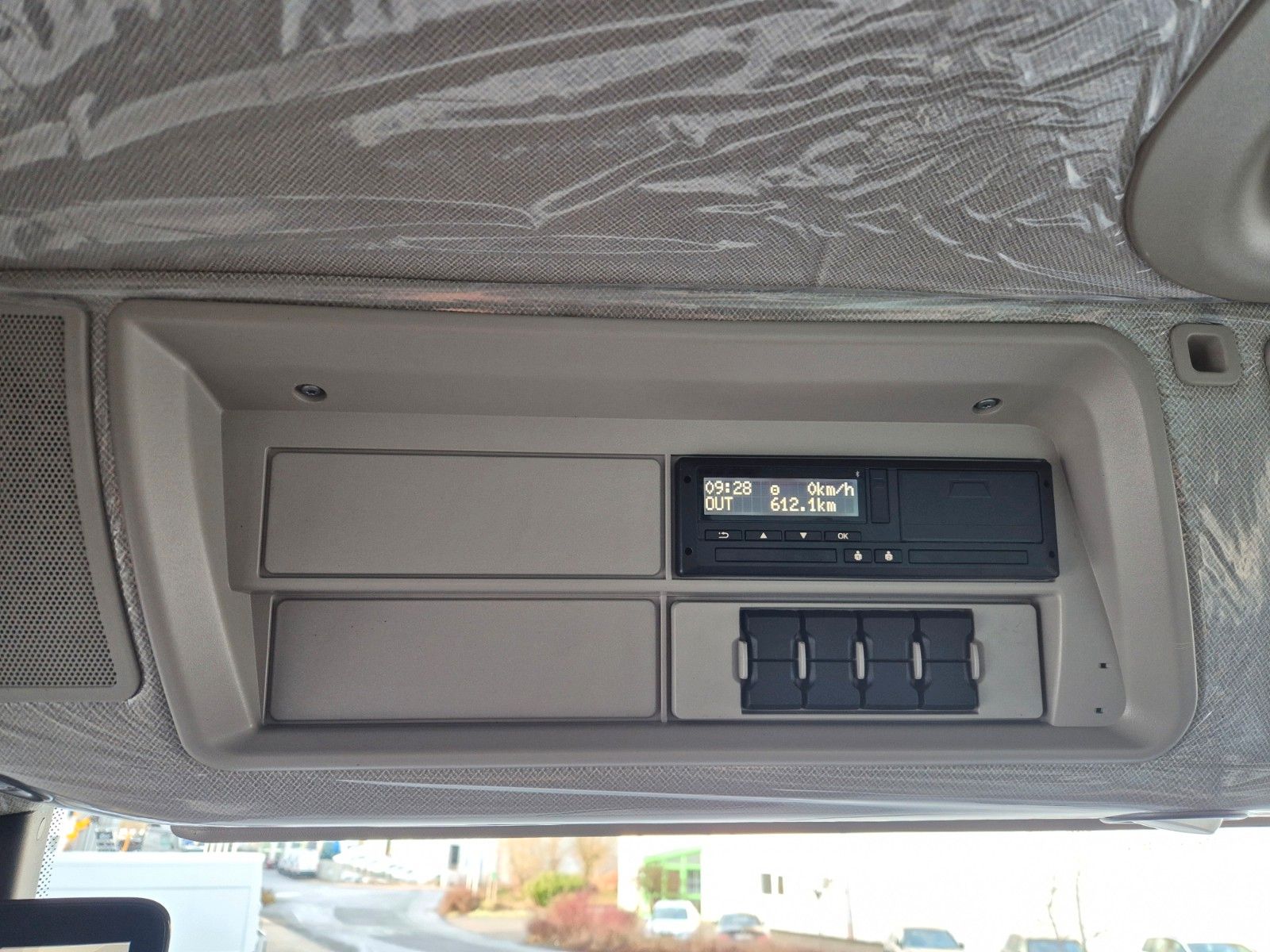 Fahrzeugabbildung Iveco AD410T46W 8x8 Hinterkipper Hydr. Klappe