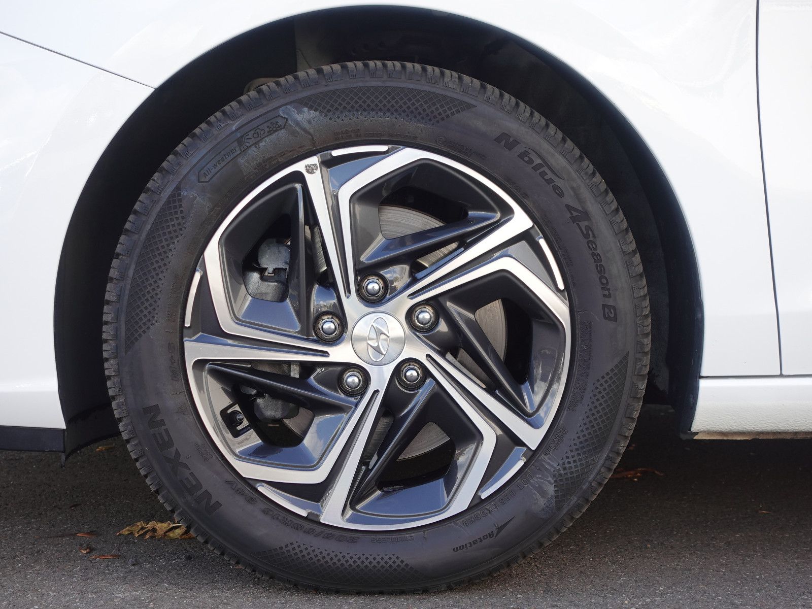 Fahrzeugabbildung Hyundai i30cw Trend 1.5TGDI AUTOMATIK,Navi,Kamera,Sitzhz