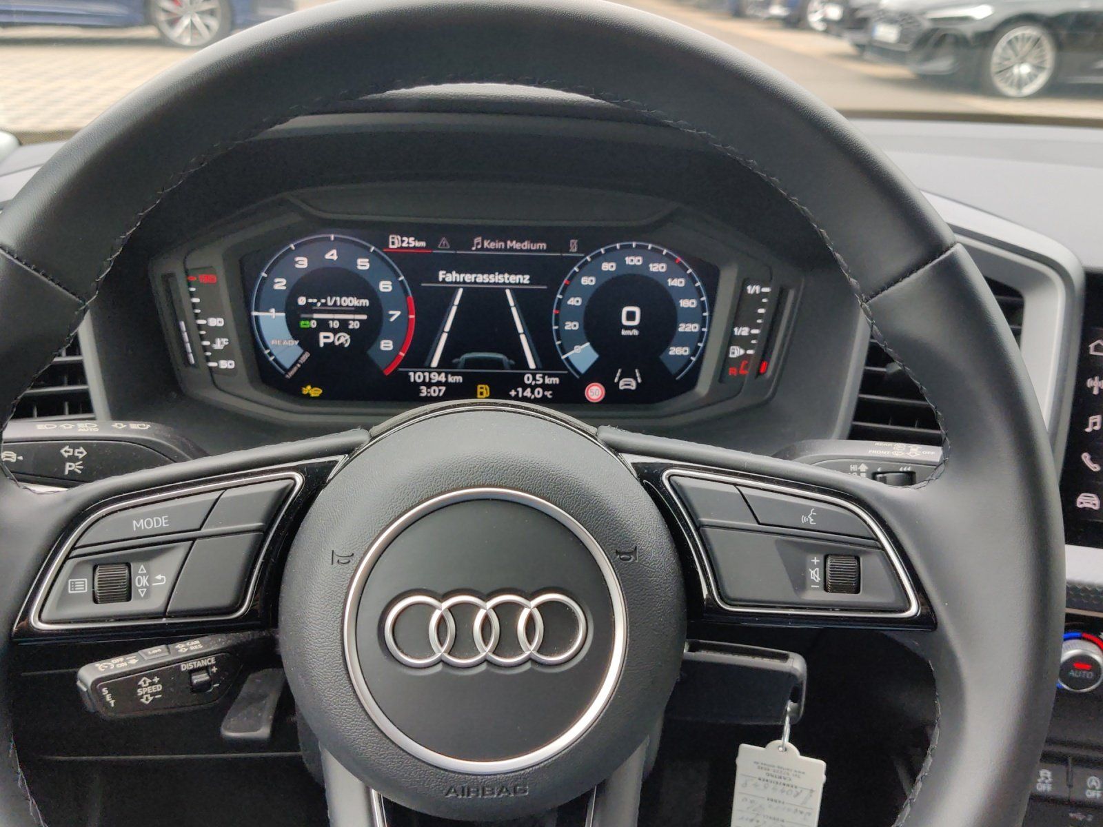 Fahrzeugabbildung Audi A1 allstreet 30 TFSI PDC,SHZ,ACC,Klimaaut.,LM