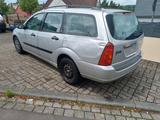 Ford ford focus 1,6 Liter mit 1 Jahr TÜV - Ford Focus aus 1999: Kombi