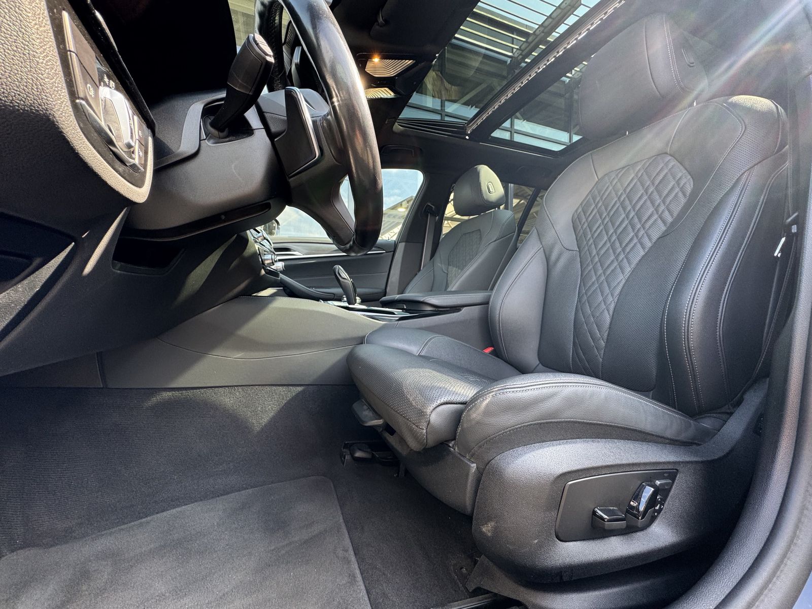 BMW 520d Tour M Sport Pro h&k LASER PANO DA-Pro HuD foto 5