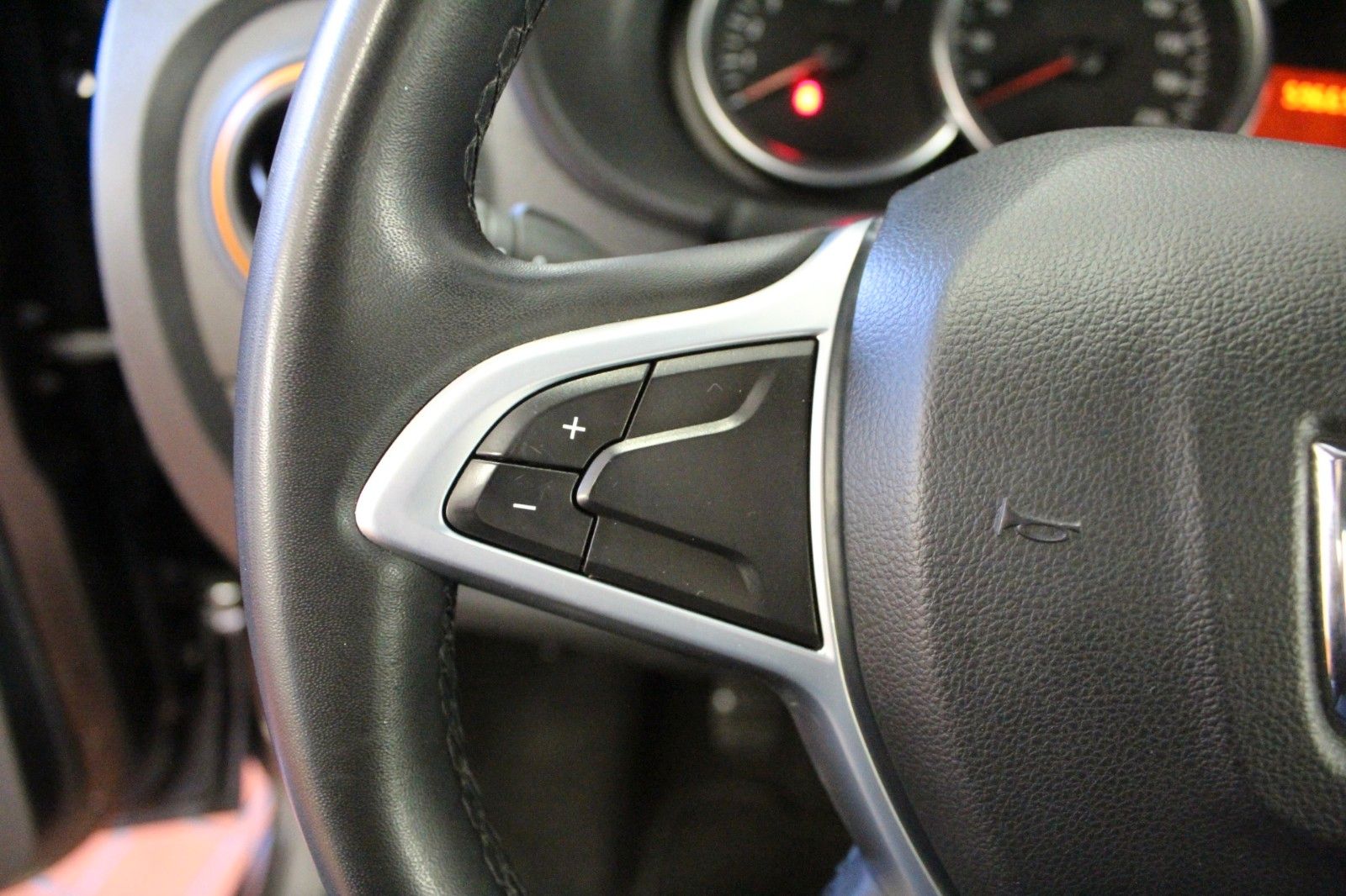 Fahrzeugabbildung Dacia Dokker TCe 115 Stepway *Navi*Klima*AHK