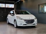 Peugeot 208 Allure*Panorama*Navi*Vollleder*Klimaauto* - gebrauchte Peugeot 208 aus dem Jahr 2012