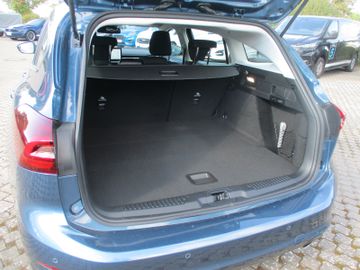 Ford Focus Turnier Titanium Ed. Winterpaket + Kamera