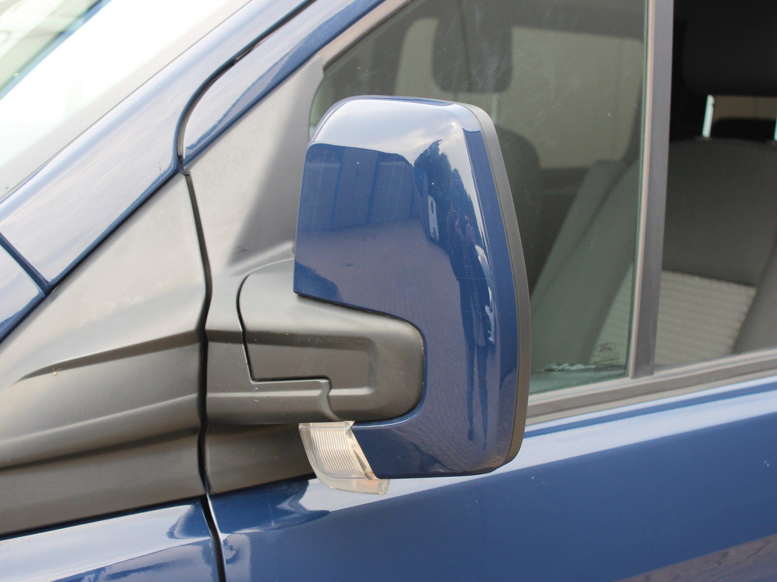 Fahrzeugabbildung Ford Transit Custom 320 L1 Trend