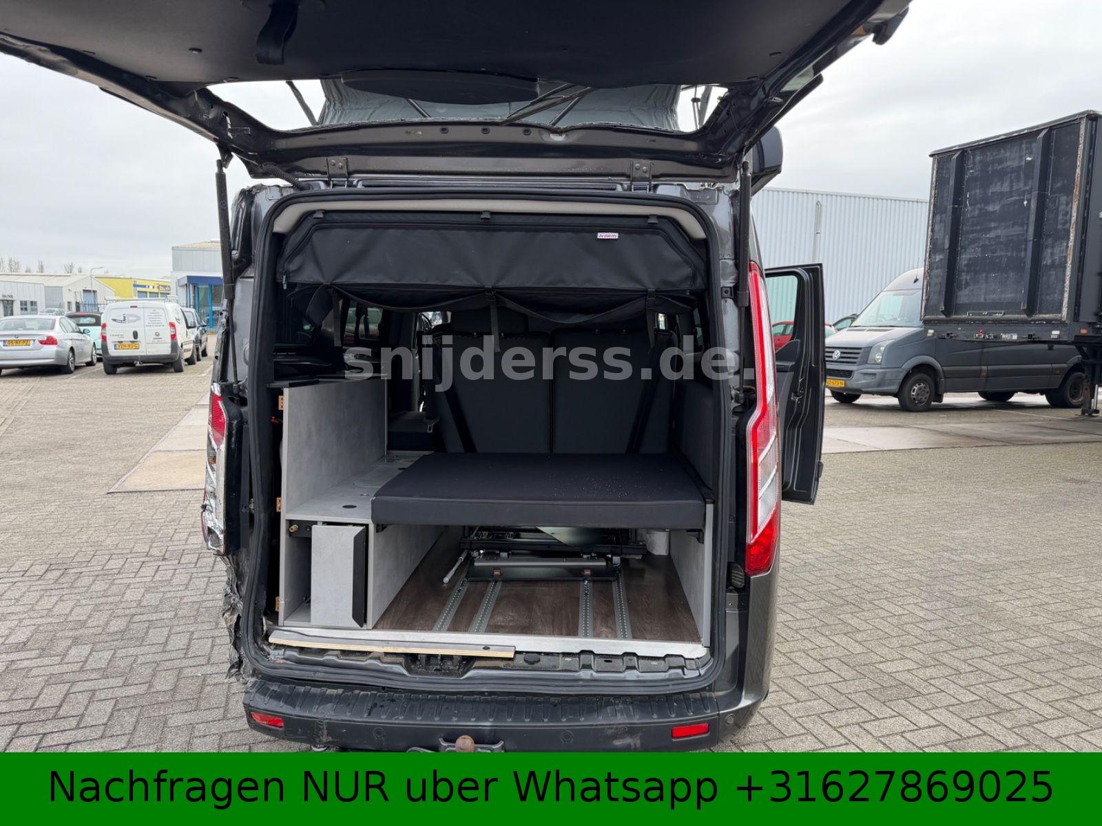 Ford Globevan