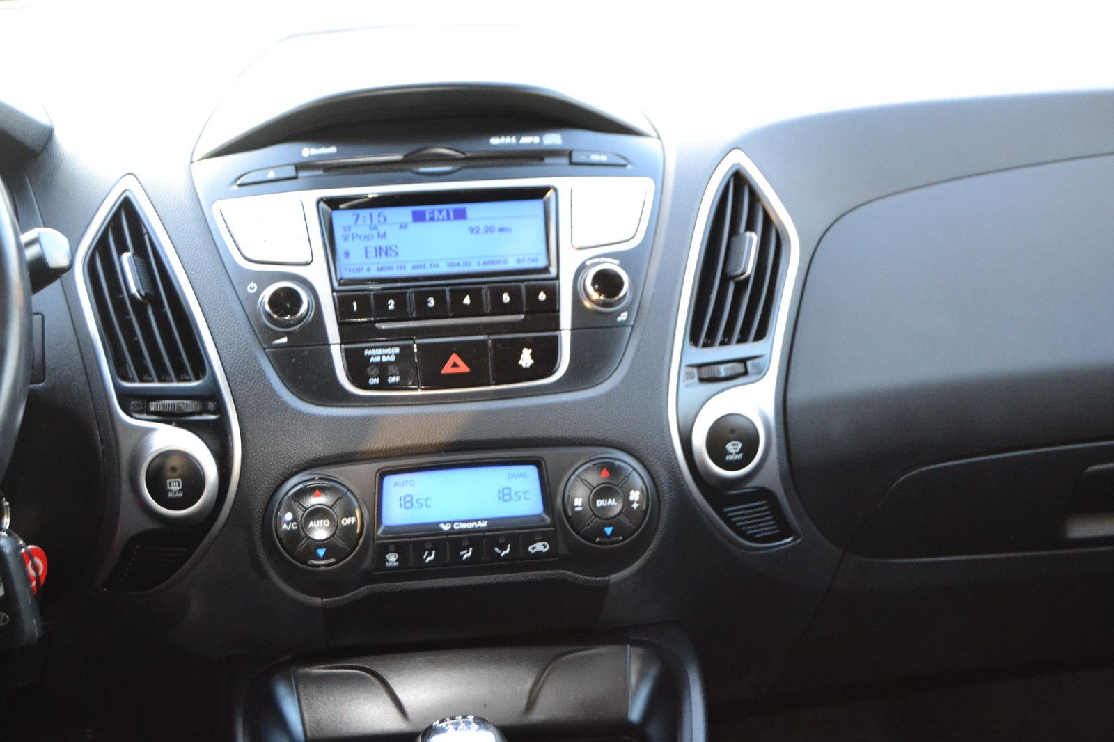 Fahrzeugabbildung Hyundai ix35 1.6 Comfort blue 2WD/Teilleder/TÜV NEU/