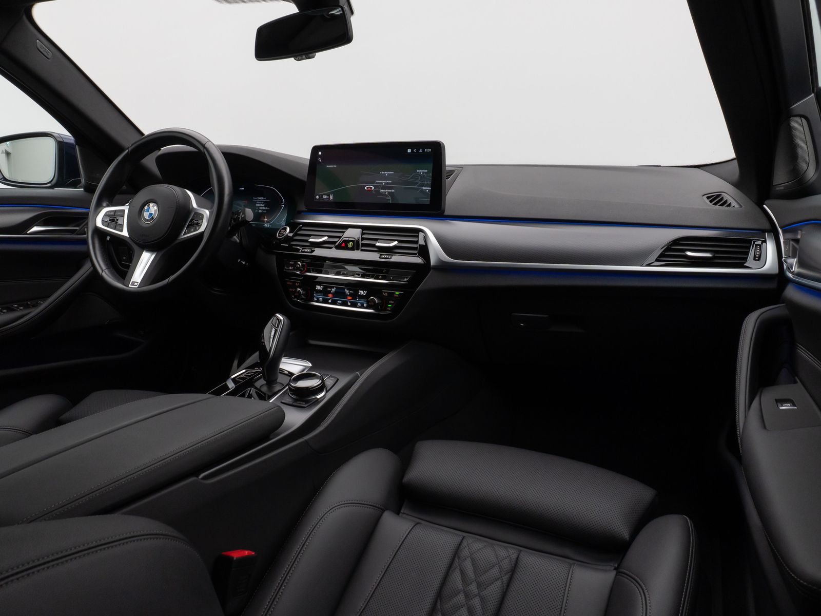 Fahrzeugabbildung BMW 520d M Sport Pro Kamera HUD DAB H/K 4xKlima 19"