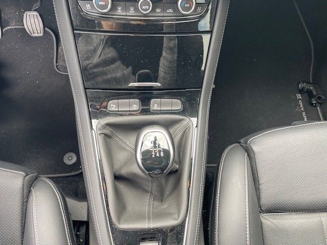 Fahrzeugabbildung Opel Grandland 1.2 Ultimate