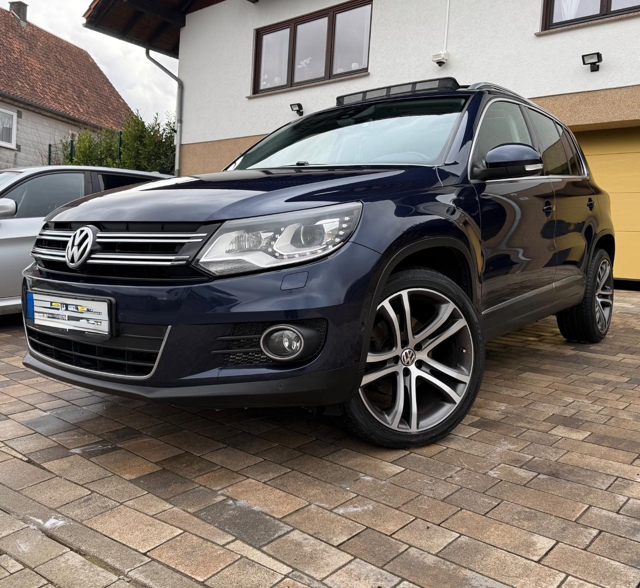 Volkswagen Tiguan 2.0 TDI DSG 4Motion*PANO*XENON*AHK*LEDER