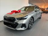 BMW i5 eDrive40 Touring - M Paket Pro Oxidgrau - BMW i5 von privat