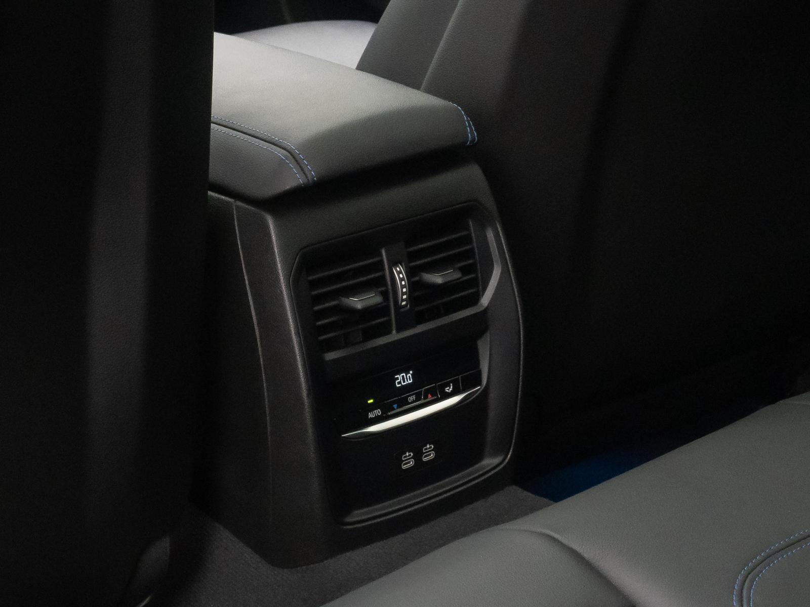 BMW M340d xD 360° HUD DAB H/K Alarm AHK Glasdach 19"