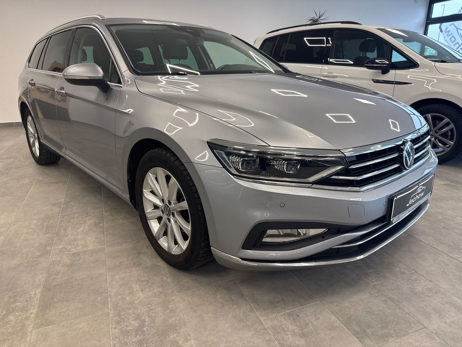 Volkswagen Passat Variant 2.0 TDI Elegance Matrix Ahzv Acc  imagem 2