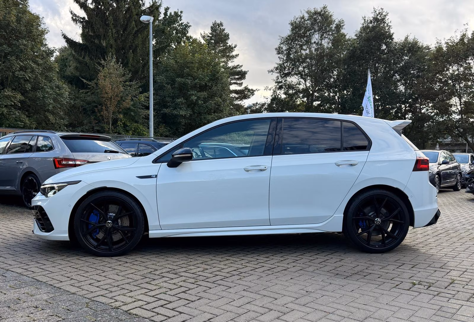 Volkswagen Golf 2.0 TSI R 4Motion *AKRAPOVIC*BLACK-STYLE*, миниатюра 3