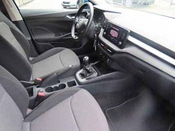 Fotografie 7 des Skoda Fabia Ambition 1.0 MPi Bluetooth SmartLink Touch