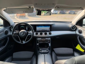 Mercedes E 220 - 3
