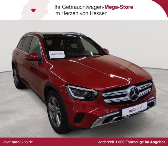 Mercedes-Benz GLC 300 d 4M-AMG PANO AHK BusiP AssiP