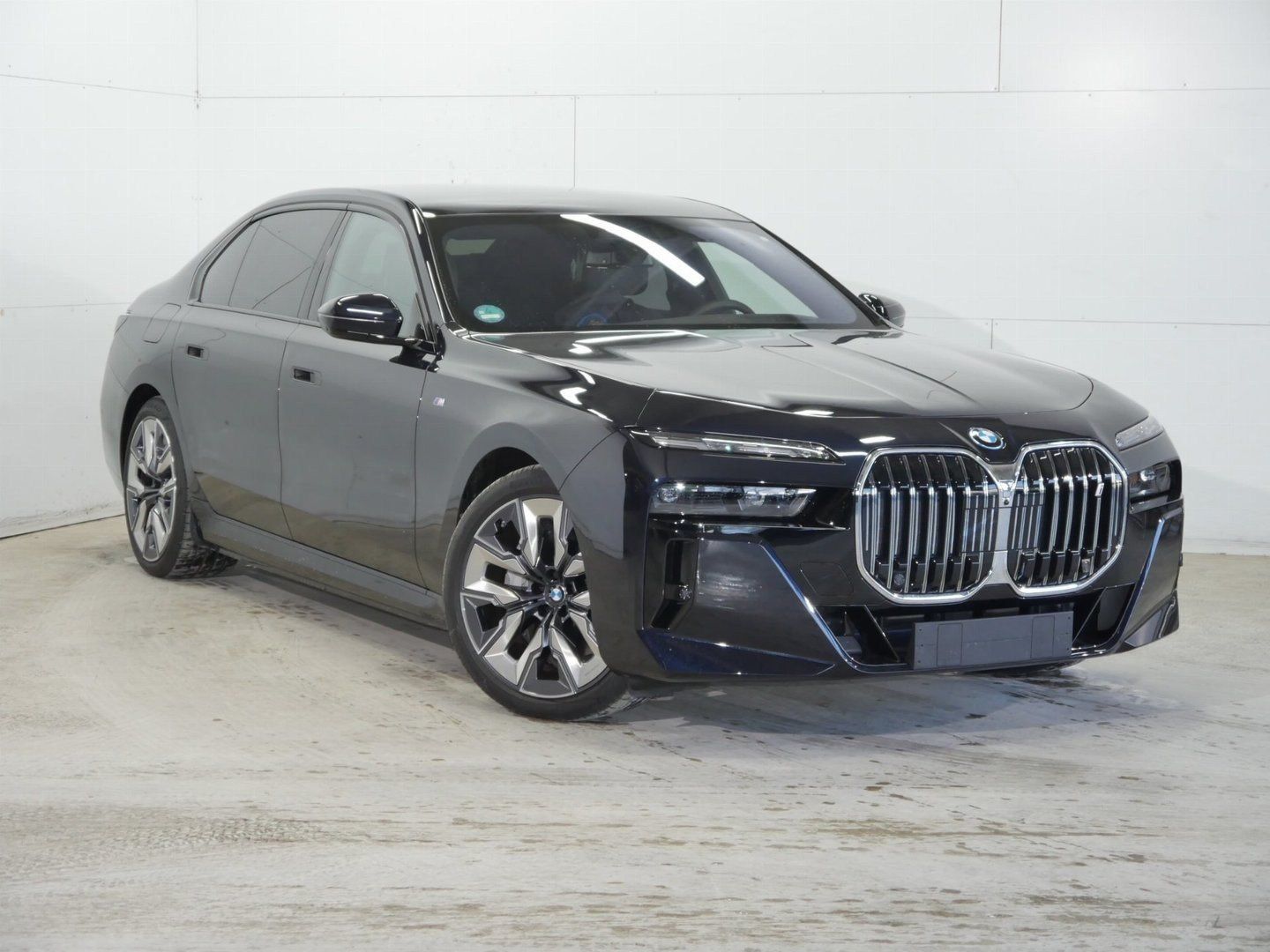 Fahrzeugabbildung BMW i7 xDrive60 Limousine M Sportpaket B&W Surround
