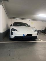 Porsche Taycan mit Turbo S Optik- Approved bis 12/27 - Porsche Taycan von privat