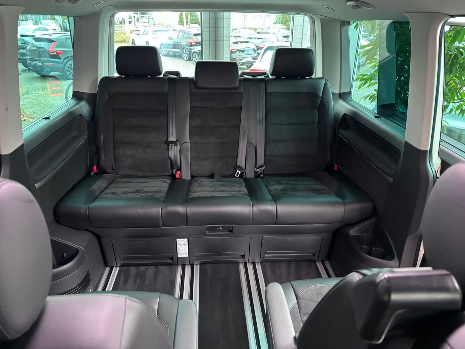 Fahrzeugabbildung Volkswagen T6 Multivan Generation Six LED NAVI STANDHZ