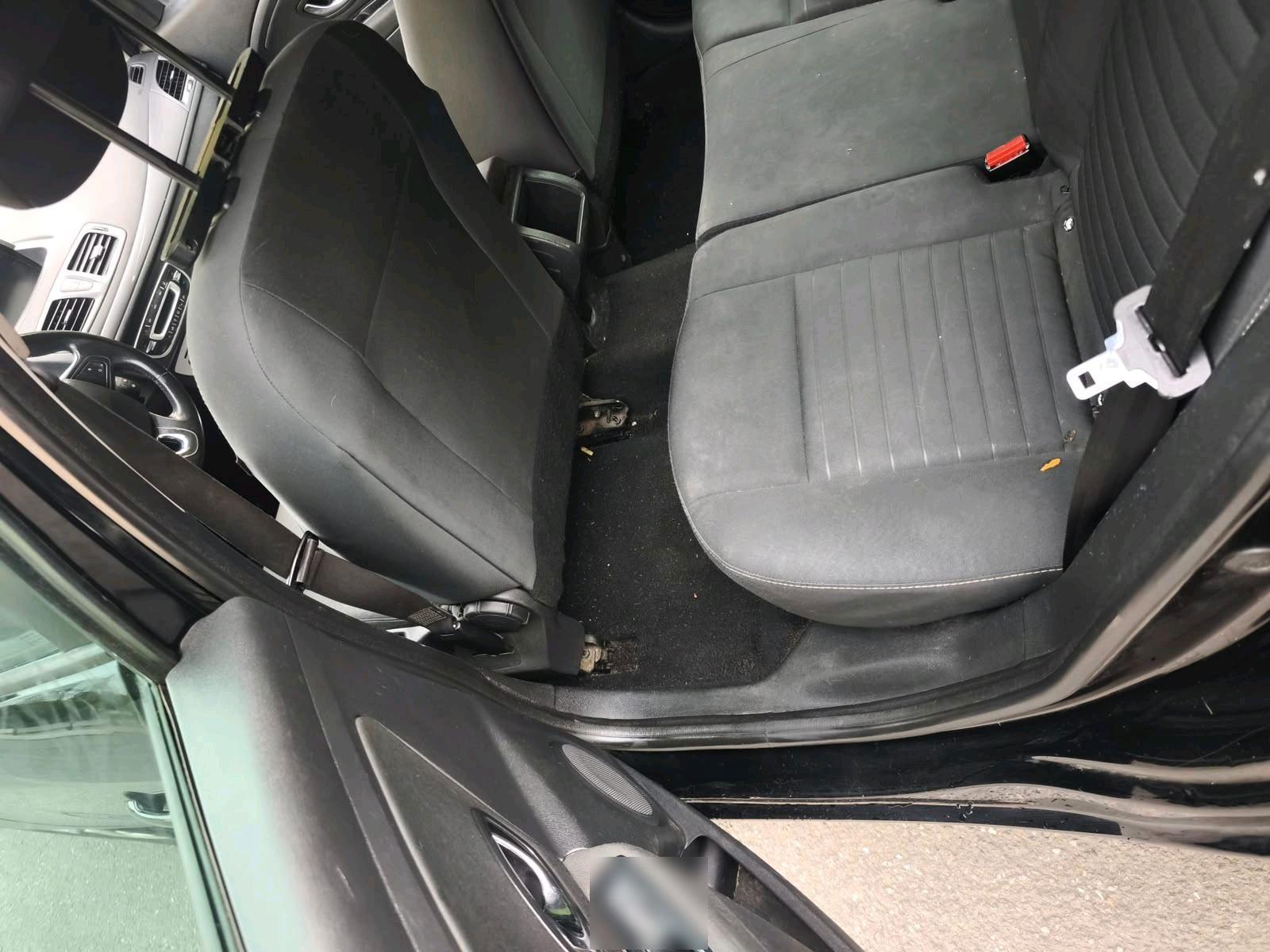 Renault Megane 2015 — photo 11