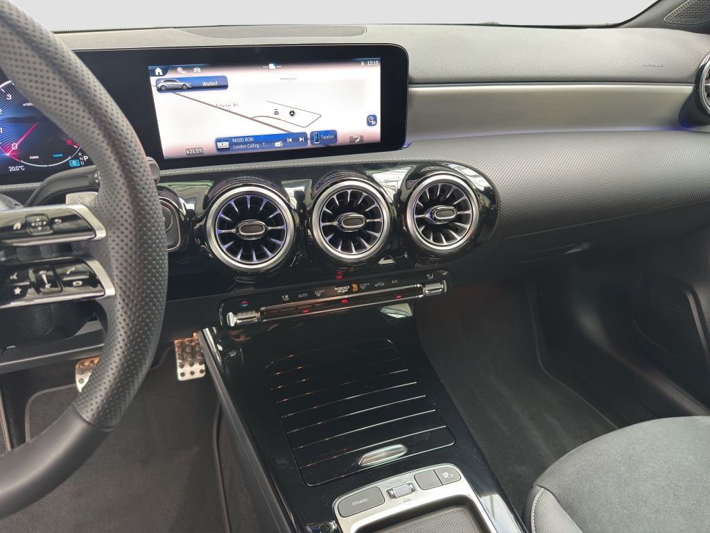 Fahrzeugabbildung Mercedes-Benz A 200 AMG*NIGHT*AHZV*LED*DAB*LENKRHZG*RFK*TWA*