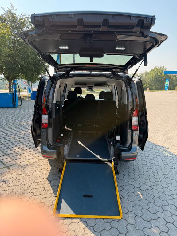 Image of Ford Tourneo Connect