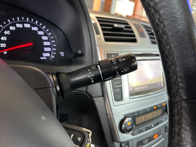 Toyota Avensis Kombi Life Automatik *AHZ*