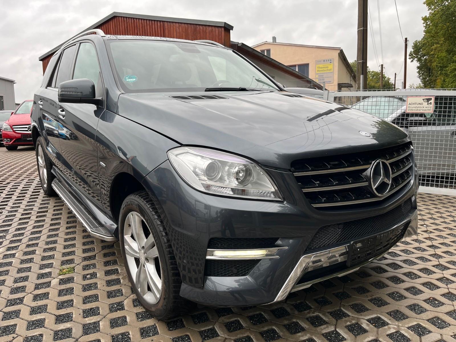 Mercedes-Benz ML 350 AMG PAKET*HARMANN*PANORAMA*