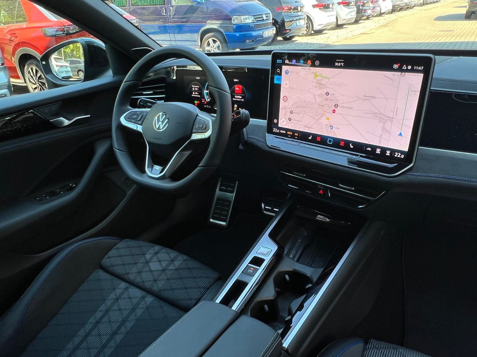 Fahrzeugabbildung Volkswagen Passat Variant R-Line 2.0 TDI DSG 4MOTION *AHK,B