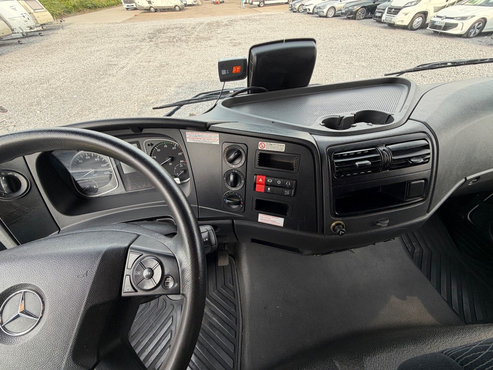 Fahrzeugabbildung Mercedes-Benz Atego 818 L Koffer LBW Klima Automatic