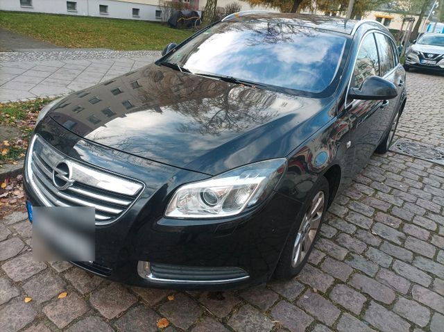 Opel Insignia 2,0 dizel 2011 euro 5 xenon