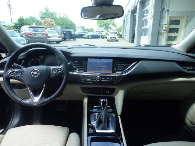 Fahrzeugabbildung Opel Insignia 2.0 Grand Sport Business 4x4 AHK ACC SH
