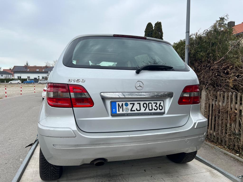 Mercedes-Benz B 150