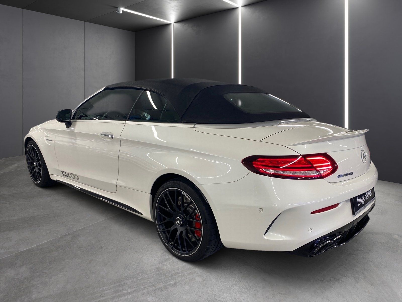 Fahrzeugabbildung Mercedes-Benz Mercedes-AMG C 63 S Cabrio*Distro*HuD*Burmester*