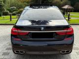 BMW 760 LI XDRIVE 609 PS 5 SITZER LANG  - BMW 760 mit Benzin-Antrieb