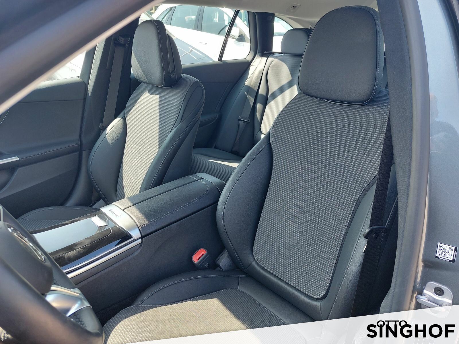 Fahrzeugabbildung Mercedes-Benz C 200 T Avantgarde +Rü Kam+LED+Ambiente+el.Heck+