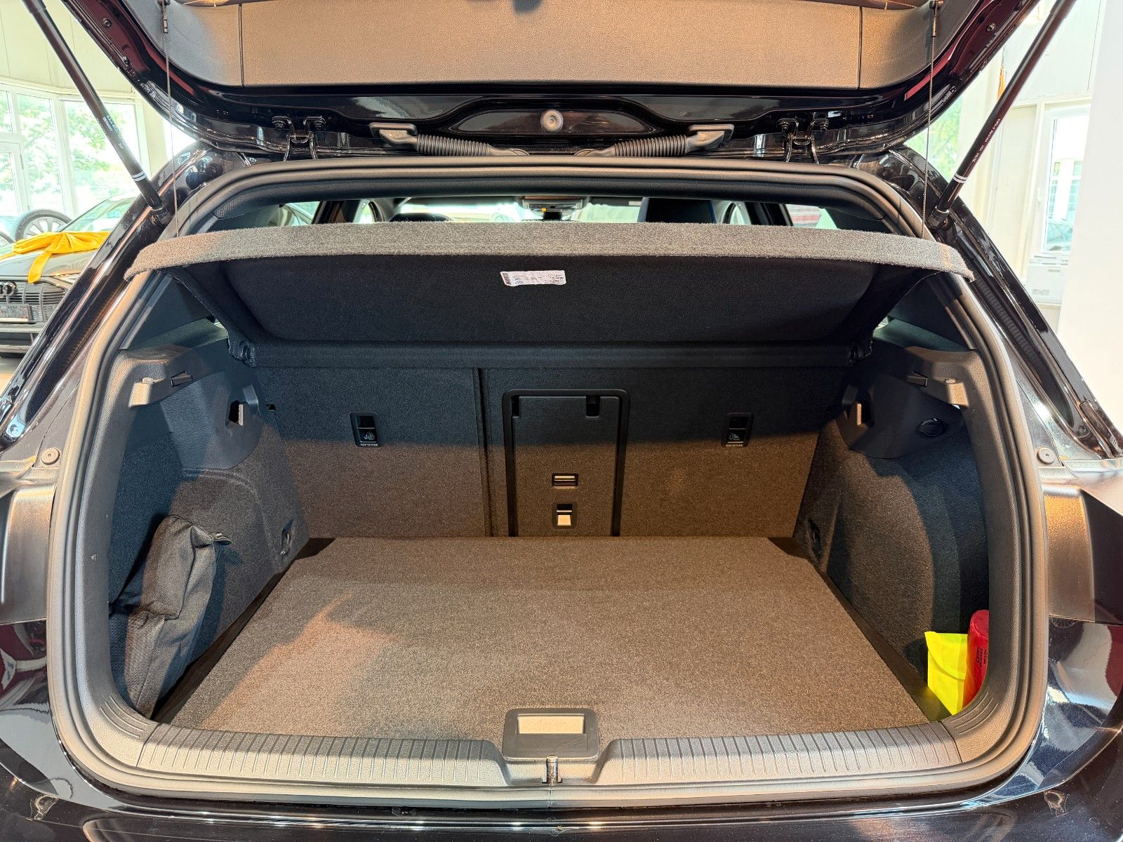 Volkswagen Golf 2.0 TSI 4Motion DSG R LED Virtual Pano foto 5