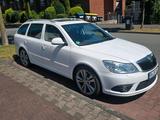 Skoda Octavia RS im guten Zustand - Skoda Octavia aus 2010: RS