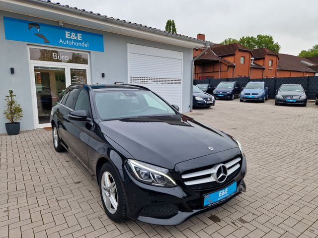 MERCEDES-BENZ C 220 BlueTec / d+Automati+AHK+LED+HU neu