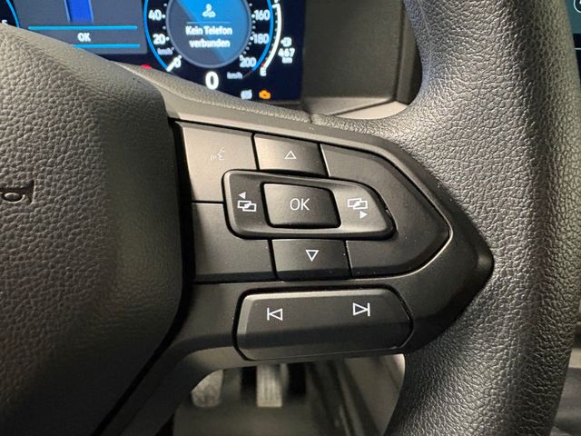 T7 Transporter Kasten 2.0 TDI LED AHK KLIMA RFK