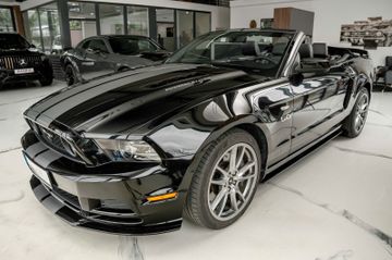 Ford Mustang - 1