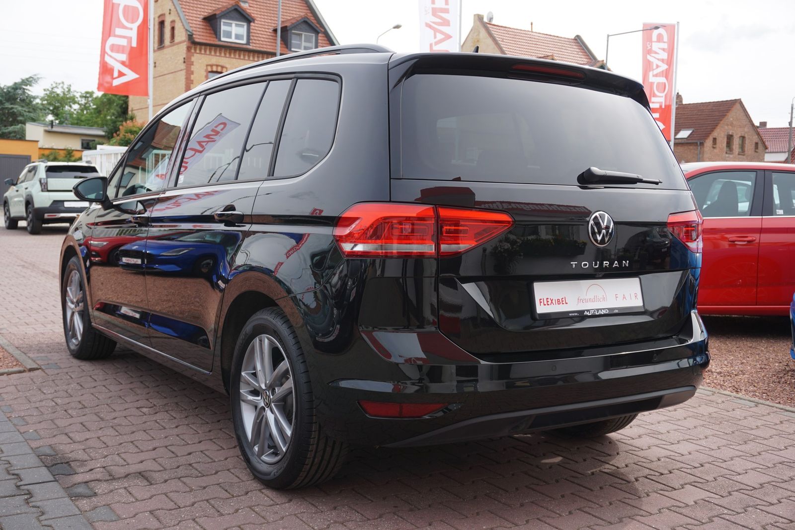 Volkswagen Touran 1.5 TSI DSG LED ACC 7-Sitzer imagem 3
