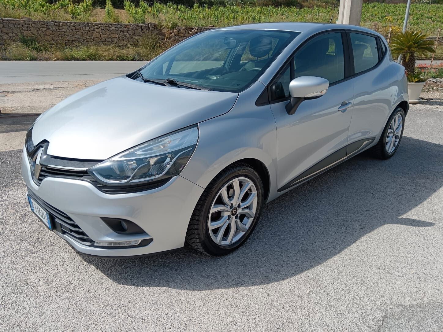 RENAULT Clio