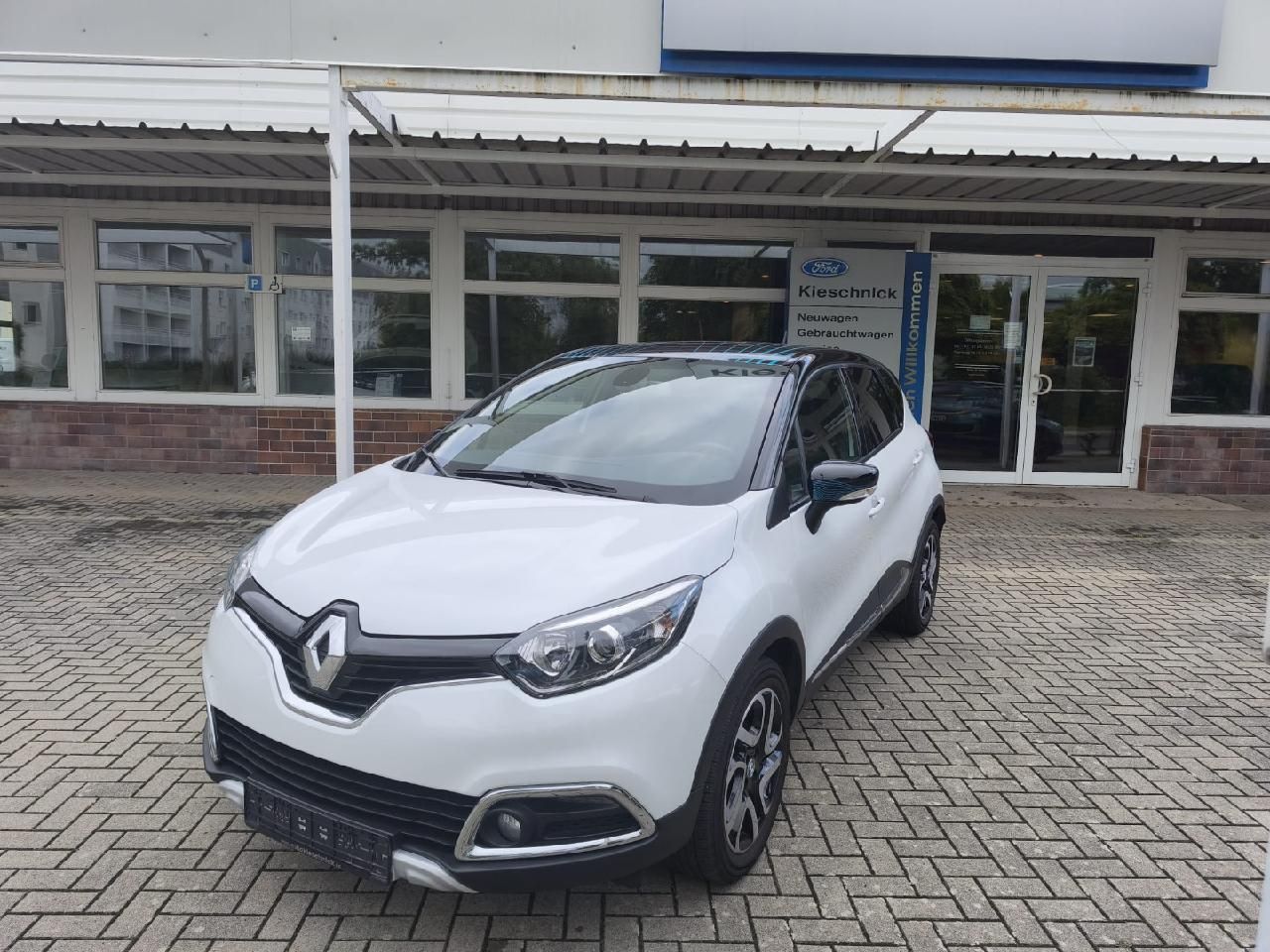 Fahrzeugabbildung Renault Captur Crossborder